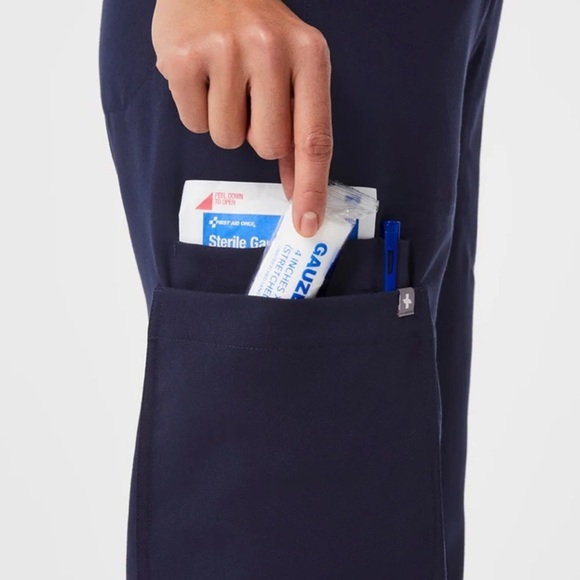 NWT Figs High Waisted Isabel Wide Leg Navy Scrub Pants Size XXL Tall - Picture 6 of 15